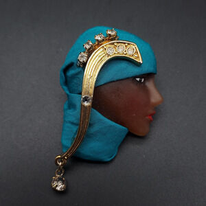 Lady Face Head Brooch Artisan Handcrafted Linda Rosshirt